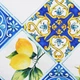 Белая скатерть хлопковая с тефлоновой пропиткой "Орнамент с лимонами" Villa Grazia Premium, 160x160 см - изображение 5