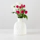 Ваза для квітів пластикова МВМ MY HOME 15 см Біла (DH-FLOWERS-09 WHITE) - зображення 4