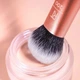 Кисть для нанесения тональной основы Real Techniques (Реал Техникс) Expert Face Brush RT200 (15.5 см) - изображение 9