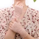 Перчатки кружевные бежевые короткие (митенки) - изображение 2