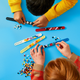 Zestaw klocków LEGO DOTS Zestaw dużych bransoletek Miki i przyjaciele 349 elementów (41947) - obraz 4