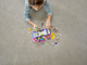 Zestaw klocków LEGO Friends Autobus przyjaźni 778 elementów (41395) - obraz 5