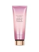 Подарочный набор Victoria's Secret Velvet Petals спрей 250 мл + лосьон 236 мл - изображение 3