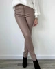 Стильные кожаные брюки "Casual", мокко 44 - изображение 4