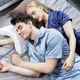 Ортопедична подушка тунель MEMORY PILLOW з нішою для руки та підтримкою шиї (біла) - зображення 9
