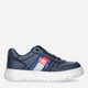 Buty sportowe chłopięce Tommy Hilfiger Flag Low Cut Lace-up Sneaker T3X9-32867-1355800- 36 Granatowe (8052578204245) - obraz 1