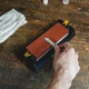 Точилка для ножів ручна Work Sharp WSBCHWHT-I Benchtop Whetstone Sharpener, 1000/1000 grit - зображення 9