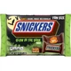 Батончики Snickers Halloween Glow in the Dark 271.9g - зображення 1
