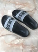 Шлепанцы Guess Lana Logo Slide Sandals черные 37 размер - изображение 3