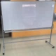 Дошка UkrBoards оборотна магнітно-маркерна / коліщатка / двостороння 90x120 см (UB-R90x120W) - зображення 2