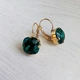 Позолоченные серьги Hand Made с кристаллами Swarovski темно-зеленого оттенка - изображение 1