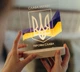 Патріотичний нічник "Слава Україні" герб України неоновий дерев'яний настільний світильник 13/16 см із сенсорною кнопкою - зображення 1