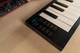 Портативный складной USB-MIDI-контроллер цифрового пианино с 88 клавишами ручной клади с аккумуляторной батареей. Цвет - Черный - изображение 6