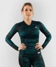 Жіночий рашгард Venum Defender Rashguard Long Sleeves Black Green (VENUM-03827-102-XS) - зображення 1