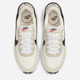 Жіночі кросівки Nike Waffle Debut DH9523-102 41 (9.5US) 26.5 см Білі (196149211060) - зображення 5