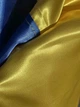 Прапор України великий з атласу 140х90см, карман під прапоршток - зображення 7