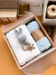 Дитячий подарунковий набір із 3-х речей з сірим зайчиком Kiddie Widdie - зображення 1