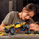 Zestaw klocków LEGO Technic Jeep Wrangler 665 elementów (42122) - obraz 4