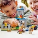 Конструктор LEGO Jurassic World Втеча велоцираптора 137 деталей (76957) - зображення 3