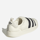 Чоловічі сліпони adidas Puffylette GY1593 39.5 (6UK) 24.5 см Owhite/CЧорні/Owhite (4065426931396) - зображення 5