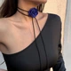 Чокер на шею Роза синяя из атласа на замшевом шнурке - изображение 2
