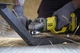 Кутова шліфувальна машина Stanley Fatmax SFMCG400B акумуляторна 125 мм диск - зображення 4