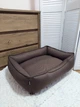 Лежак для собак лежанка для собак и кошек спальное место для животных съемный чехол с бортам 60×50×20 см Huge and Tiny Темно-коричневый мебельная ткань - изображение 2