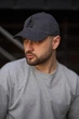 Бейсболка Intruder Bunny стильная кепка с вышивкой рисунком унисекс с регулируемым размером на каждый день серая one size - изображение 3