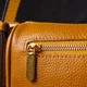 Жіноча шкіряна сумка крос-боді Vintage 20х14,5х8,5 см жовта через плече 60673 - зображення 12