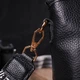 Невелика сумка через плече з натуральної шкіри Vintage у міському стилі чорного кольору (bg220fash80) - зображення 13