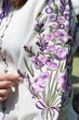 Жіноча вишиванка з лавандою S молочна (301010193-035) - зображення 4
