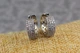 Серьги кольца Xuping Jewelry широкие из мелких фианитов посередине цветочек 1.5 см серебристые - изображение 1