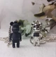Парные кулоны Мишки в стиле Bearbrick черный+серебристый на цепочках - изображение 2