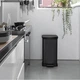 Контейнер для мусора с педалью черный Curver DECO BIN 50L - изображение 8