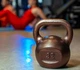 Гиря чавунна RN-SPORT 32 кг металева, колір бронза - зображення 1