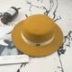 Шляпа унисекс No Brand Канотье с устойчивыми полями и лентой желтая - изображение 1