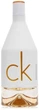 Woda toaletowa damska Calvin Klein CK IN2U Her 100 ml (88300196807) - obraz 1