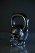 Гиря 15 кг Skull дизайнерская чугунная черная - изображение 2