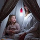 Светодиодная подвесная LED лампа на батарейках на шнуре портативная лампочка на шнурке ночник светильник от батареек выключатель бра, Красный - изображение 5