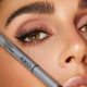 Kredka do brwi Kiko Milano Eyebrow Multitasker 3in1 05 Deep Brunettes 0.4 g (8025272929356) - obraz 3