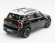 Модель автомобіля MINI Cooper S Countryman (R60) Absolute Black, Scale 1:18 - зображення 3