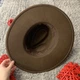 Шляпа Федора коричневая с широкими полями 9 см унисекс - изображение 5