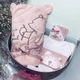 Дитячий подарунковий набір VIP з 7 речей Gift HUB для новонародженої дівчинки 0-3 міс Бебі бокс Подарунок на виписку з пологового будинку Б245 - зображення 1