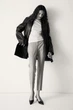 Брюки Slim Fit с вискозой для женщины H&M 0751471-087 50,4XL Бежевый - изображение 6