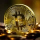 монета BTC Биткоин Bitcoin в капсуле gold - изображение 2