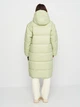 Пуховик зимний длинный женский 4F Down Jacket F238 4FAW23TDJAF238-42S S Зеленая (5904698478910) - изображение 2