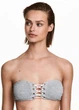 Купальний бюст H&M 34 Сірий 0492595_сер.бел.шн_02 - зображення 2
