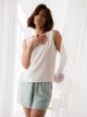 Пижама (майка + шорты) женская больших размеров из вискозы BARWA garments 0330/331 XL Белый/Оливковый/Цветы (2113303314144) - изображение 1