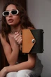 Сучасна та стильна шкіряна жіноча сумка кроссбоді Lamponi Chest one khaki/yellow - зображення 1
