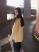 Джемпер жіночий светр вільного крою матеріал в’язка Seventeen One Size Бежевий 5618.4900 - зображення 2